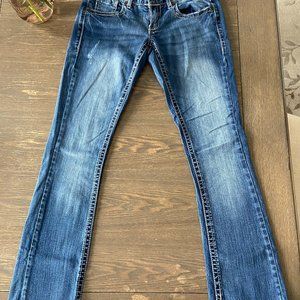 Maurices original cut size 0 SHORT jeans